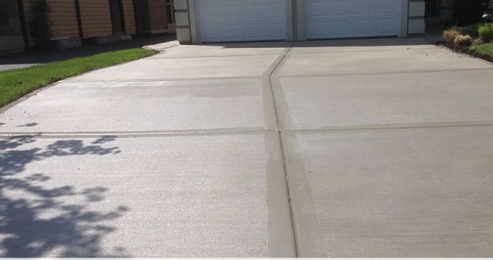 Concrete driveway in Johns Creek GA